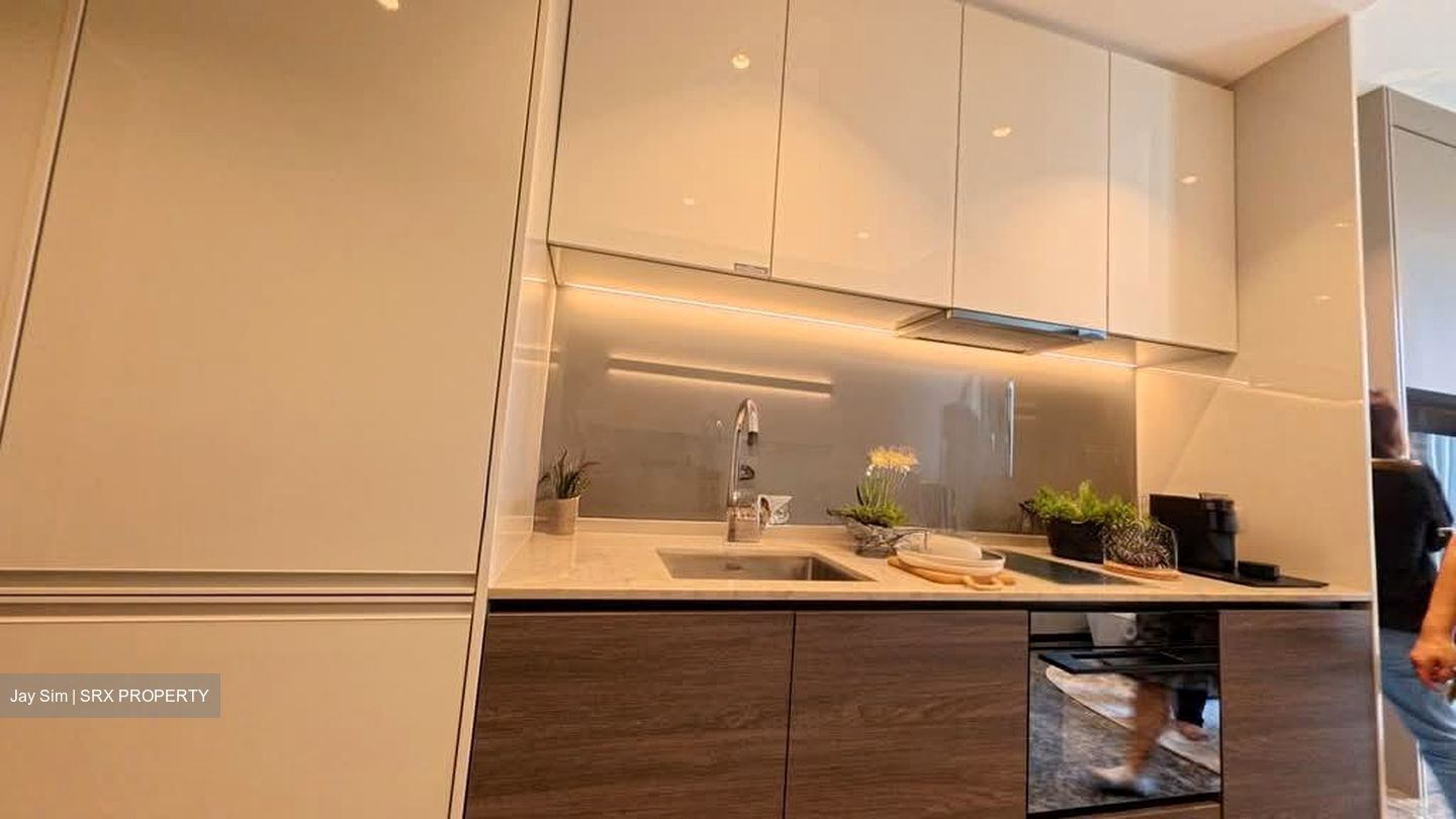 19 Nassim (D10), Apartment #574628801